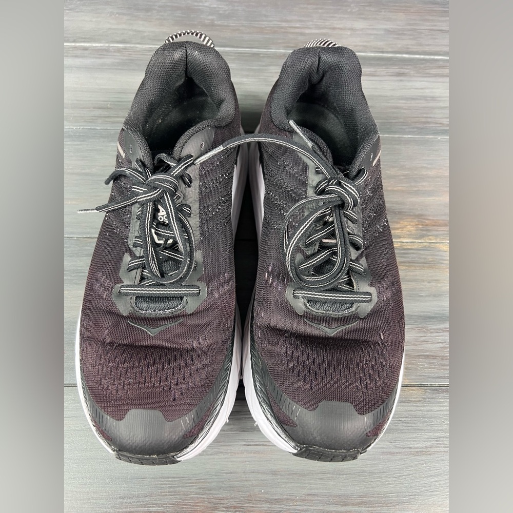 Hoka One One Clifton 6 Women's Size 7.5 Black 1102873 BRGL Running Sneakers
B1